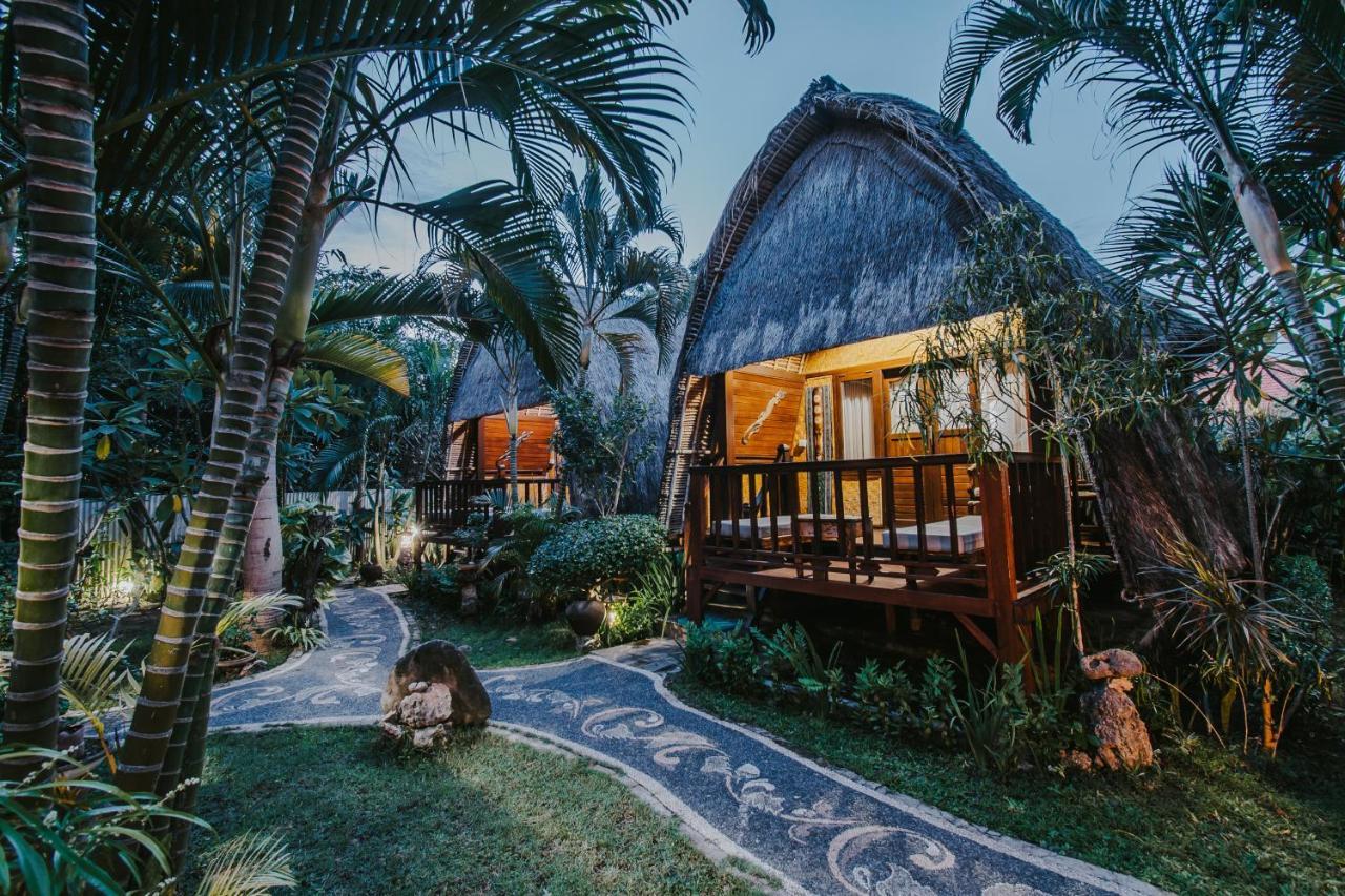 Alam Nusa Bungalow Huts&Spa Lembongan Exterior foto
